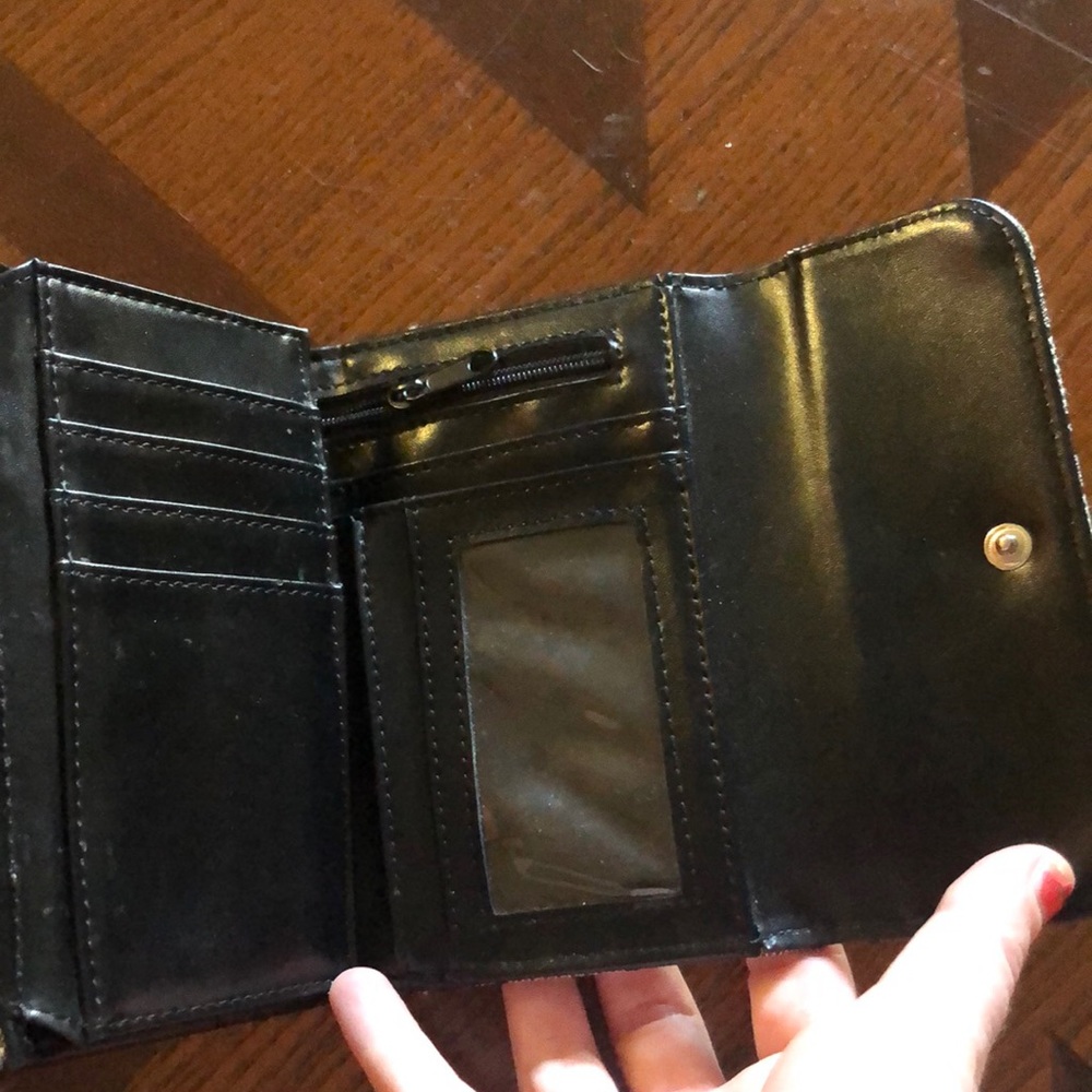 Gucci Wallet - Picture 4 of 5